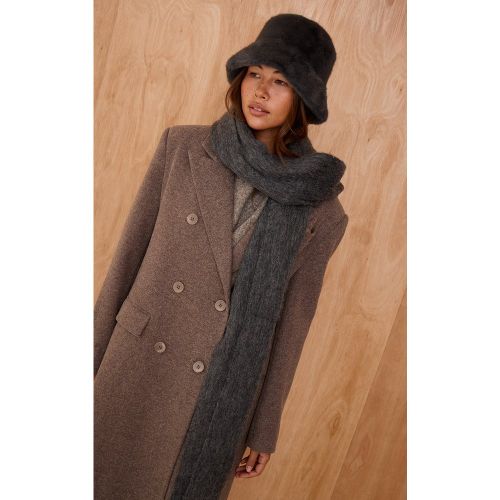 Bob en fausse fourrure gris anthracite - PrettyLittleThing - Modalova