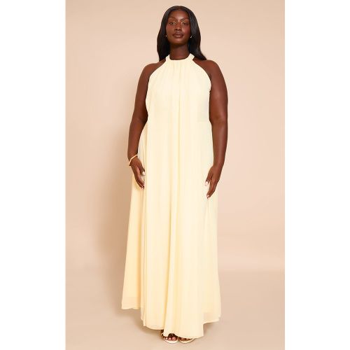 Plus Robe longue en mousseline de soie très plissée - PrettyLittleThing - Modalova