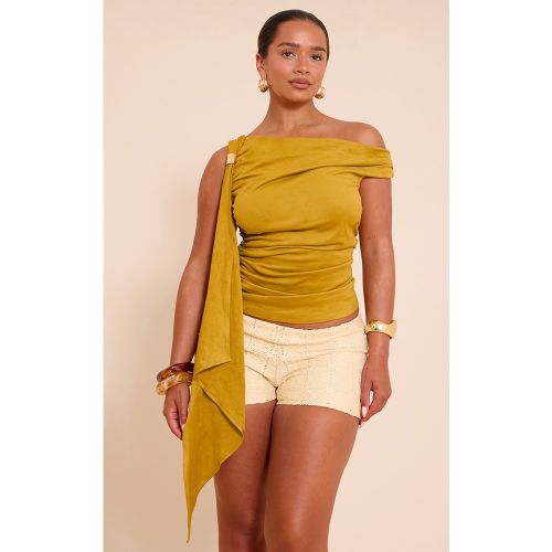 Shape Top en suédine à épaule dénudée et empiècement doré | Taille 38 - PrettyLittleThing - Modalova