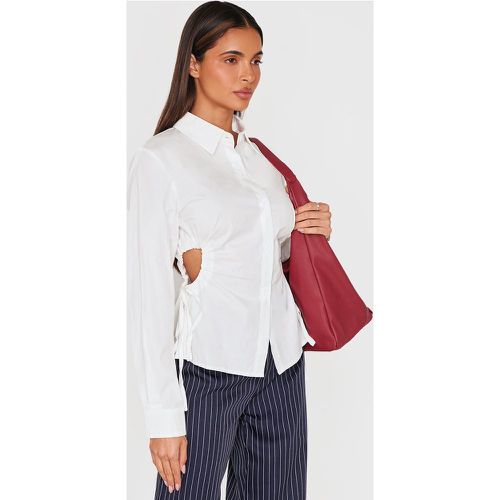 Chemise blanche à détails découpés sur les côtés - PrettyLittleThing - Modalova