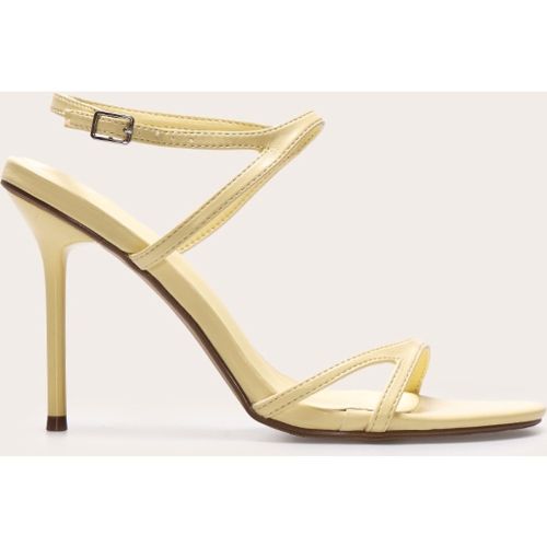 Sandales rondes en PU à talon aiguille haut et brides asymétriques - PrettyLittleThing - Modalova