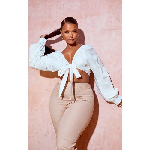 Plus Chemisier froncé à lien noué devant | Taille 58 - PrettyLittleThing - Modalova