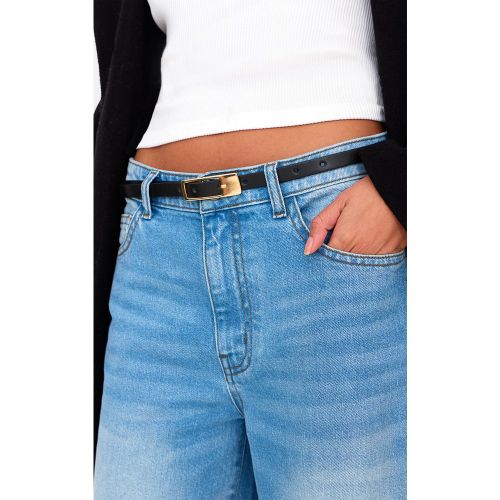 Ceinture fine en PU à boucle carrée - PrettyLittleThing - Modalova