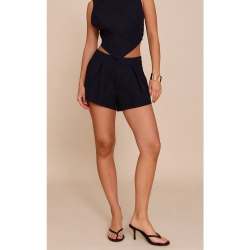 Short de tailleur en effet lin tissé - PrettyLittleThing - Modalova