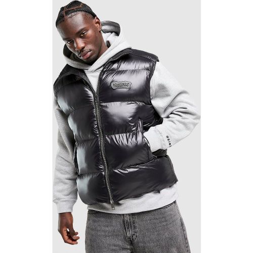 Feeling the chill? Layer up in this men's Nocturne Gilet from Hoodrich. JD-exclusive, it's got a durable, shiny shell. It has padded fill to lock in t - 5063484160450 - Modalova