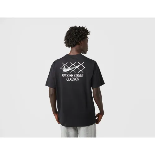 Basketball Swoosh Street T-Shirt - Nike - Modalova