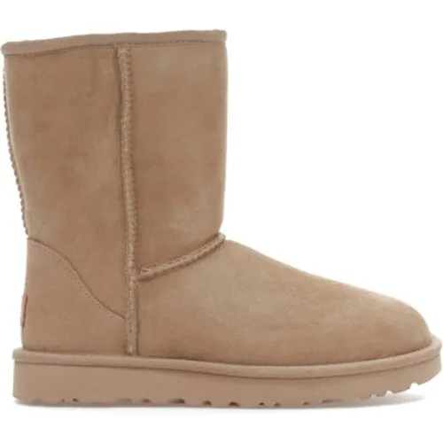 Classic Short II Boot Mustard Seed (Women's) - Ugg - Modalova