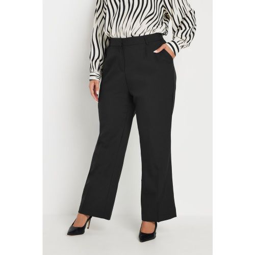 Pantalon Bootcut Noir À Plis Sur Le Devant Size 46 - Yours - Modalova