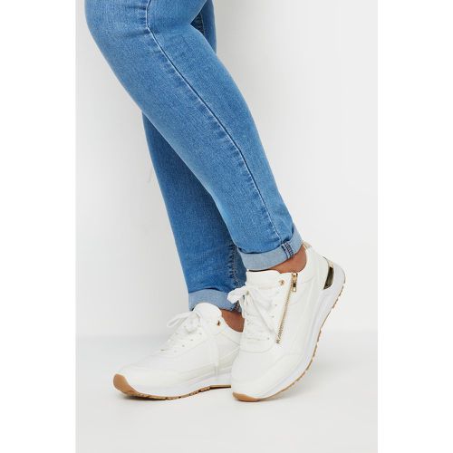 White & Gold Zip Detail Trainers In Wide E Fit - Yours - Modalova