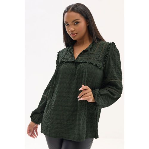 Haut Texturé Vert À Bordure Crochetée Size 46 - Yours - Modalova