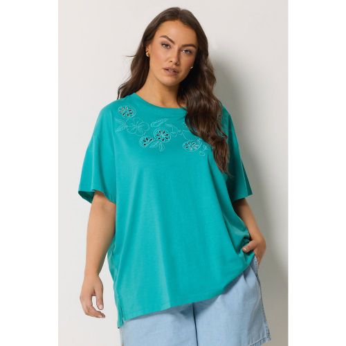 Tshirt Bleu Turquoise À Fruits Brodés Size 46 - Yours - Modalova