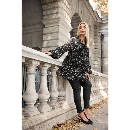 Blouse Plissée Noire À Pois Size 42 - Yours - Modalova