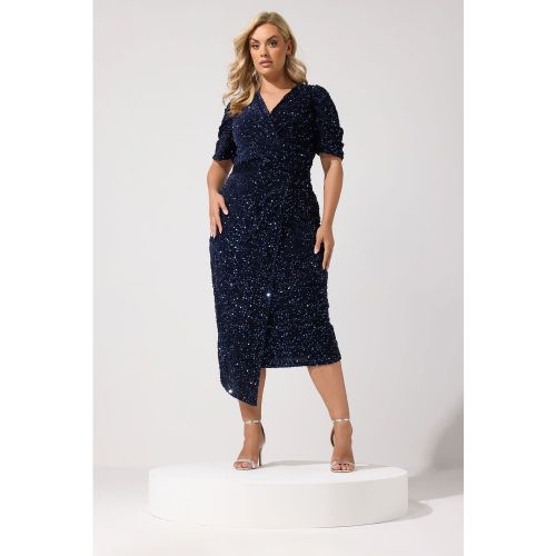 Robe Cachecœur Longue Bleue En Velours À Sequins Size 50 - Yours London - Modalova