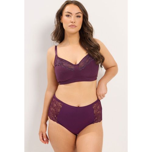 Culotte Couvrante Violette En Microfibre Et Dentelle Size 46-48 - Yours - Modalova