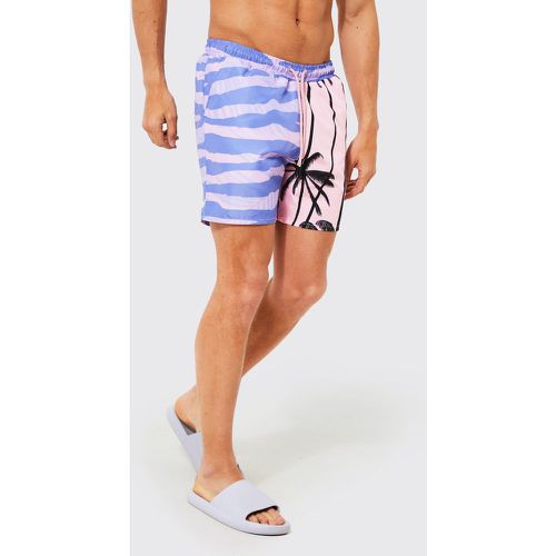 Short de bain mi-long bicolore à imprimé palmier - S - Boohooman - Modalova