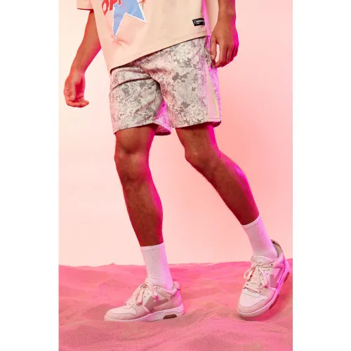 Short en jean ample imprimé - 30 - Boohooman - Modalova