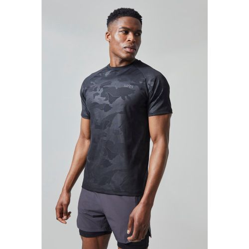 T-shirt de sport performance imprimé camouflage - MAN Active homme - 2XL - Boohooman - Modalova