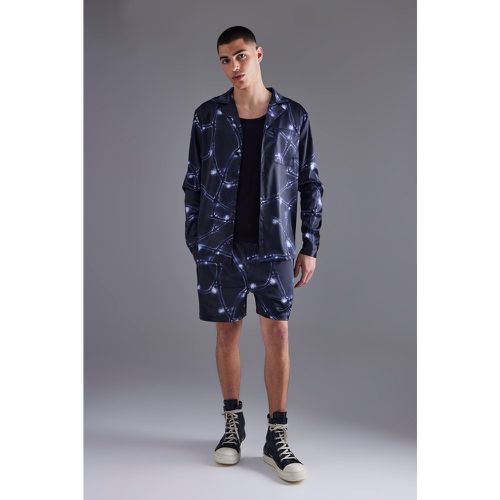 Ensemble satiné imprimé barbelé avec chemise et short - M - Boohooman - Modalova