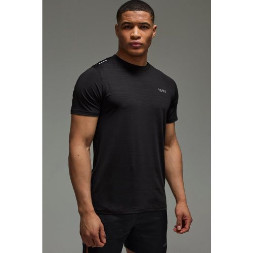 T-shirt de sport léger performance - MAN Active homme - 2XL - Boohooman - Modalova