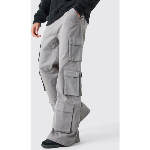 Extreme Baggy Rigid Multi Cargo Pocket Trousers - Boohooman - Modalova