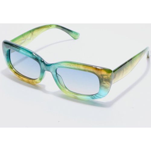Rectangle Plastic Sunglasses In Green - Boohooman - Modalova