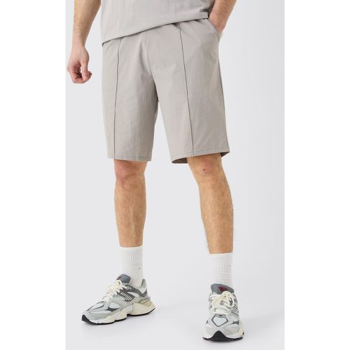 Tall Elasticated Waist Pintuck Seam Nylon Short - Boohooman - Modalova