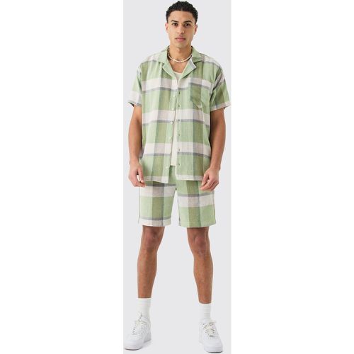 Ensemble oversize texturé avec chemise et short - S - Boohooman - Modalova