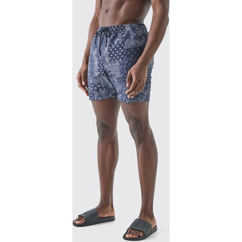 Short de bain mi long imprimé bandana - S - Boohooman - Modalova