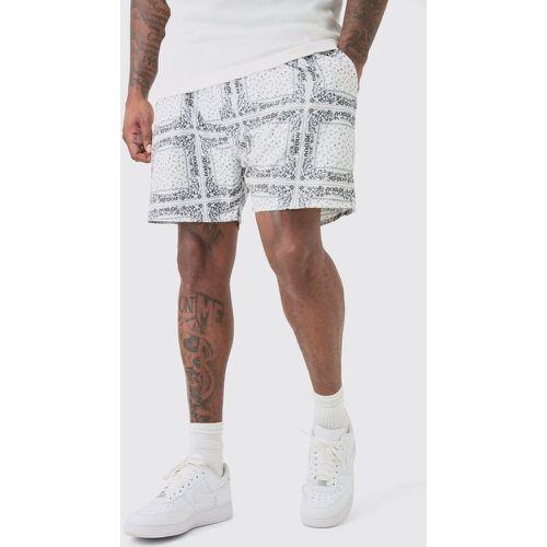 Grande taille - Short de bain à imprimé bandana - XXXL - Boohooman - Modalova