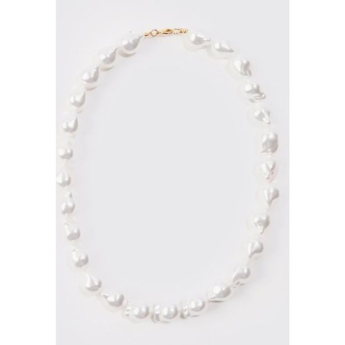 Chunky Pearl Necklace In White - Boohooman - Modalova