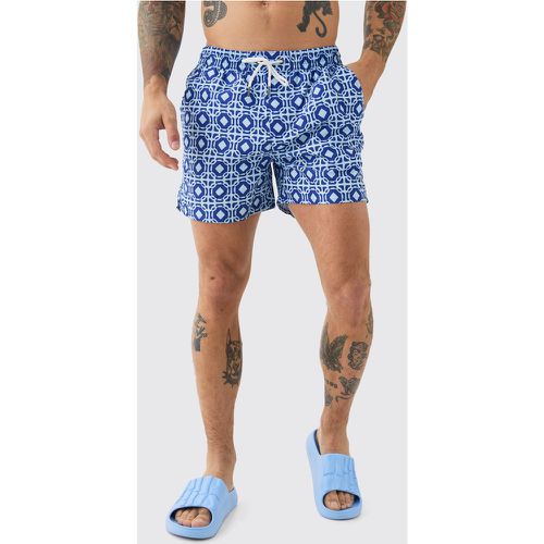 Short de bain court à imprimé géométrique - L - Boohooman - Modalova