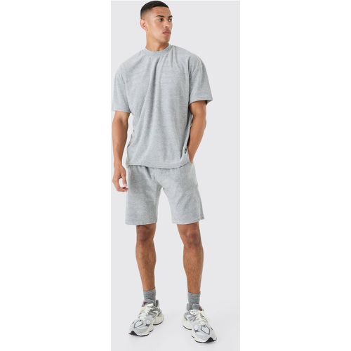 Ensemble oversize à col montant en tissu éponge avec short - XL - Boohooman - Modalova