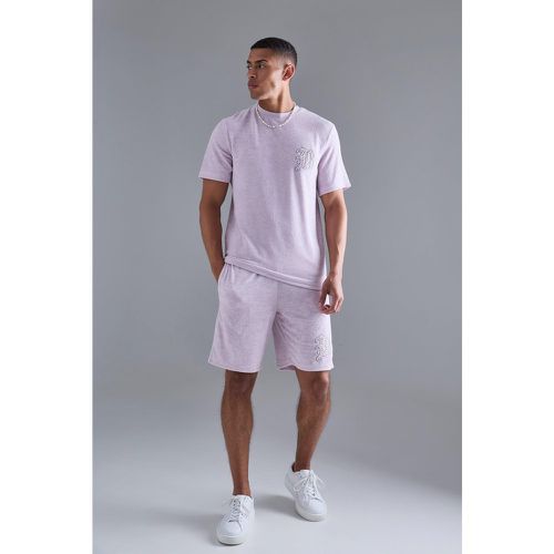 Ensemble en tissu éponge à broderie avec t-shirt et short - S - Boohooman - Modalova