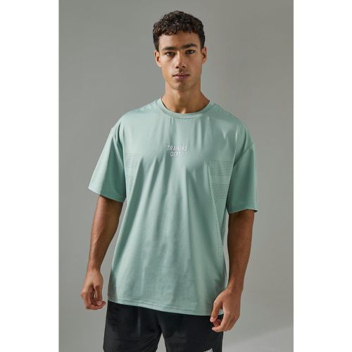 T-shirt de sport oversize perforé - MAN Active homme - S - Boohooman - Modalova