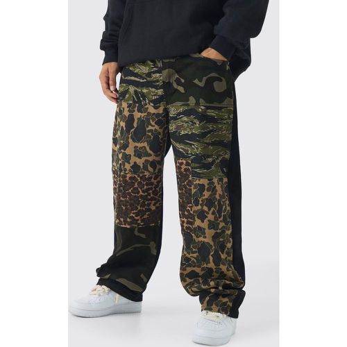 Pantalon baggy patchwork à imprimé camouflage - 36R - Boohooman - Modalova