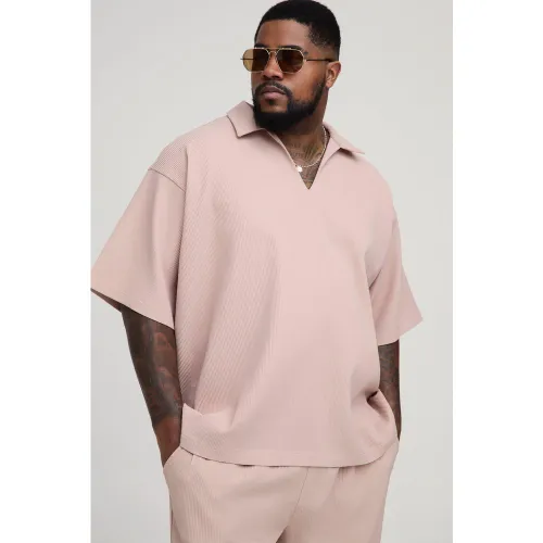 Grande taille - Chemise plissée à col V - 2XL - Boohooman - Modalova