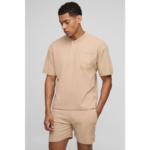 Ensemble oversize en tissu gaufré à broderie avec t-shirt et short homme - S - Boohooman - Modalova