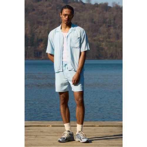 Ensemble de bain et chemise à rayures fines - S - Boohooman - Modalova