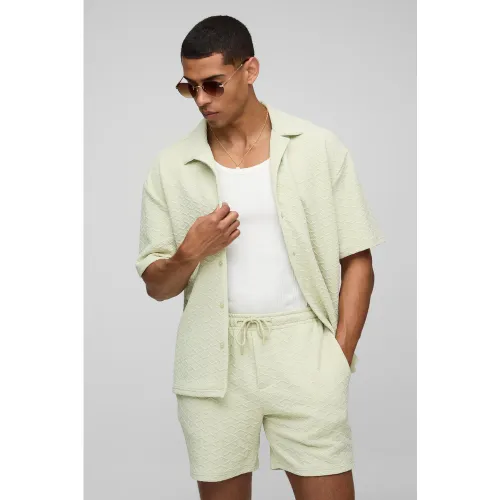 Ensemble oversize à manches courtes avec chemise et pantalon - S - Boohooman - Modalova