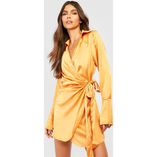 Robe Chemise Satinée Drapée - 40 - boohoo - Modalova