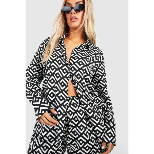 Grande Taille - Ensemble À Imprimé Géométrique Avec Chemise Et Short - 56 - boohoo - Modalova