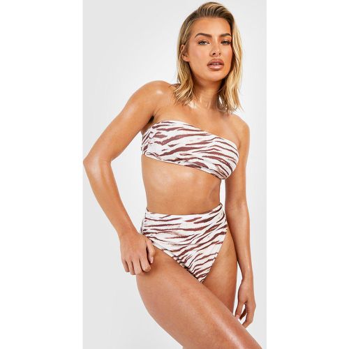 Haut De Maillot Bandeau À Imprimé Tigre - 38 - boohoo - Modalova