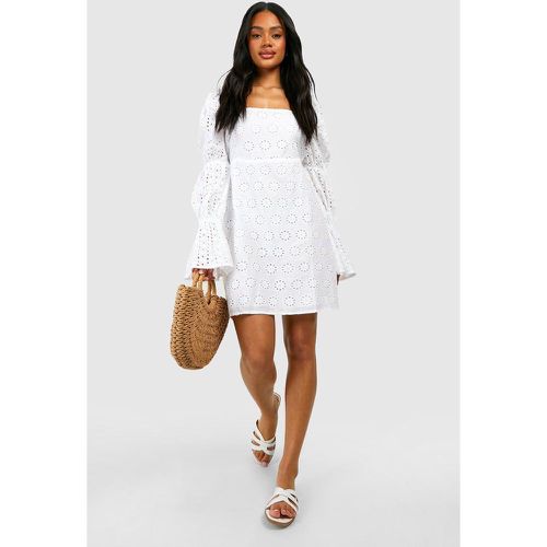 Robe Courte Brodée À Manches Bouffantes - boohoo - Modalova