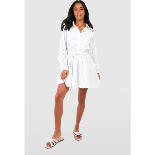 Petite" - Robe Chemise Brodée À Ceinture - 42 - boohoo - Modalova