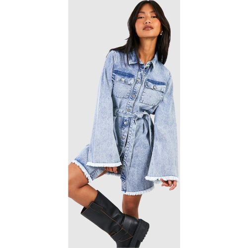 Robe Chemise En Jean Délavé À Ceinture - 34 - boohoo - Modalova