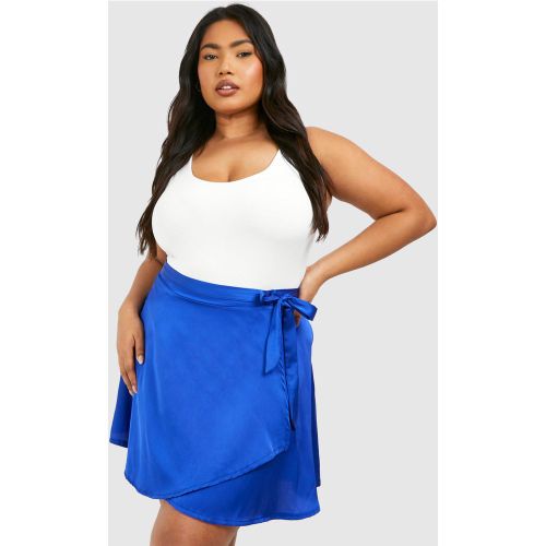 Grande Taille - Mini-Jupe Satinée Nouée - 56 - boohoo - Modalova
