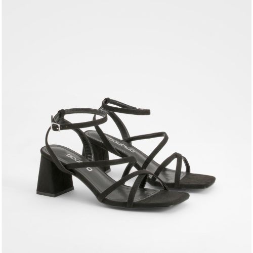 Chaussures Asymétriques À Petit Talon Carré - 36 - boohoo - Modalova