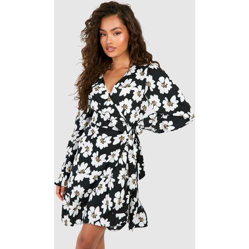 Robe Portefeuille Fleurie À Volants - 44 - boohoo - Modalova