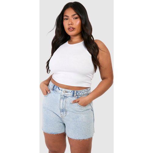 Grande Taille - Short En Jean Délavé À Bords Bruts - 56 - boohoo - Modalova