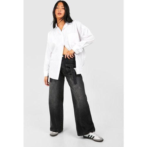Petite" Cargo Pocket Straight Leg Jeans - boohoo - Modalova